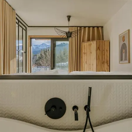 Tatra Panorama - Ski, Hike & Relax Retreat בית נופש