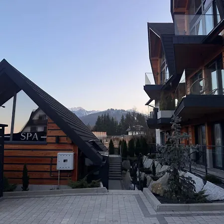 Tatra Panorama - Ski, Hike & Relax Retreat * זקופאנה
